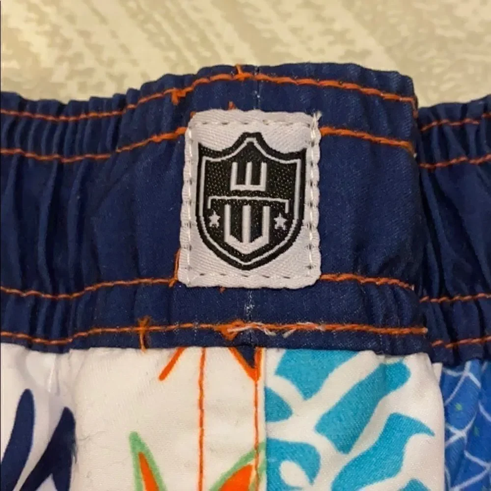 Wes and Willy Boys White Swim Trunks with a Pineapple Pattern, Size 4